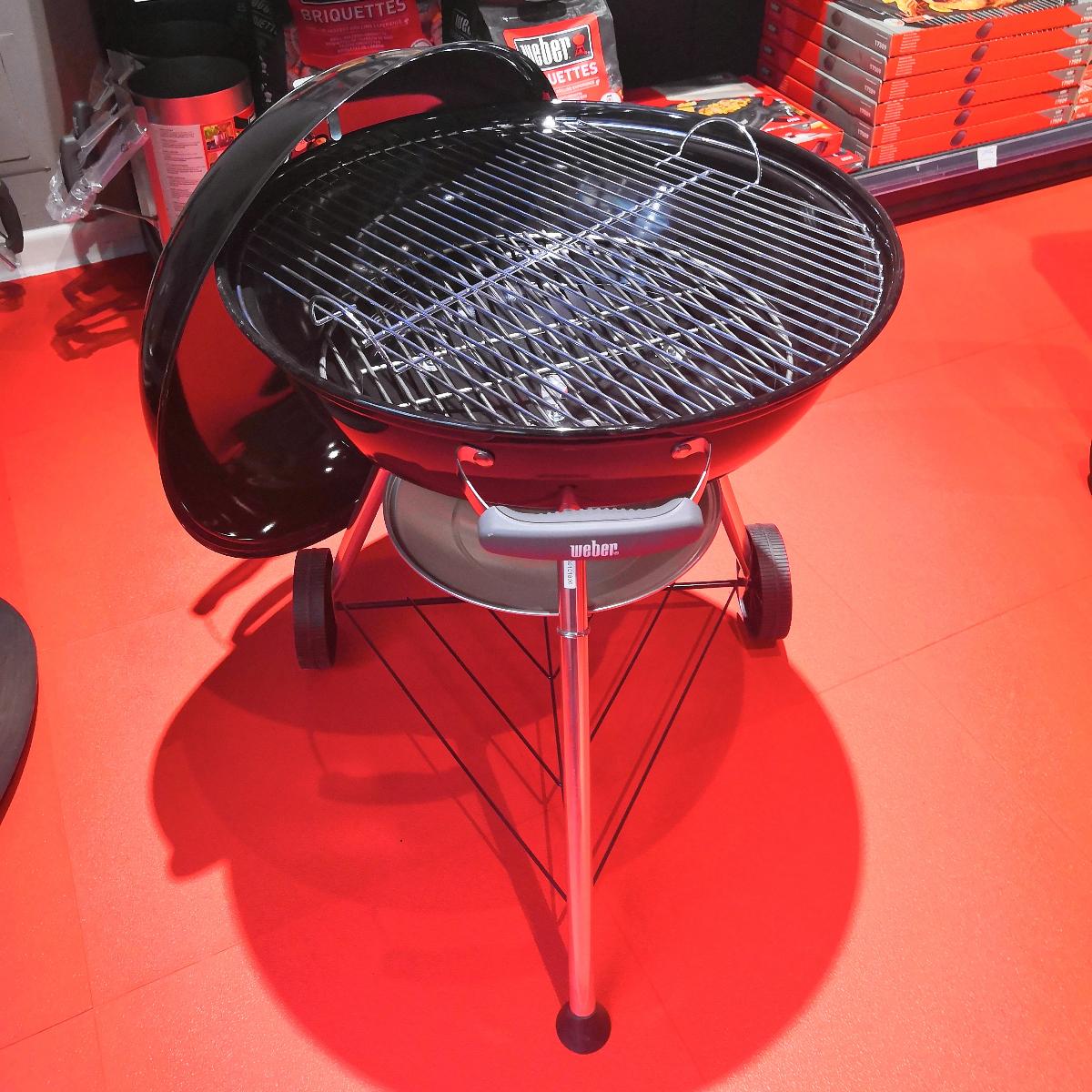 Гриль угольный Weber Compact Kettle, 57 см черный